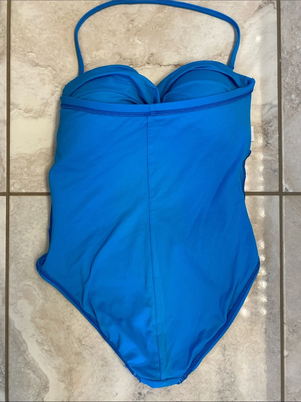 La Blanca flattering bright
